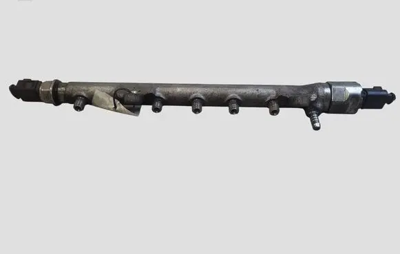 Volkswagen Golf VI Fuel main line pipe R03L125A 03L906054A