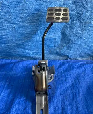KIA Stonic Brake pedal 