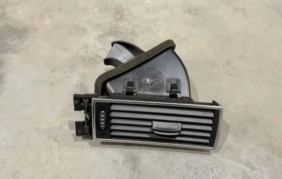 Audi A6 S6 C6 4F Dashboard side air vent grill/cover trim 4F1820902D