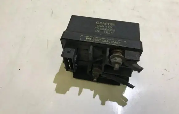 Glow plug pre-heat relay