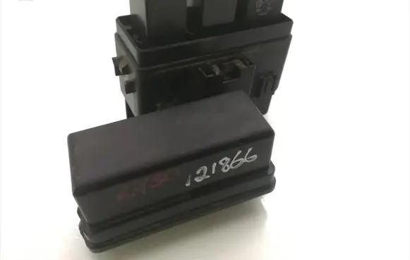 Mitsubishi Outlander Fuse module MR301971 ACB82201 MR301978
