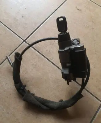 Audi 100 S4 C4 Ignition lock contact 4A1905851C