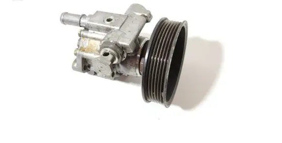 Volkswagen Polo Power steering pump