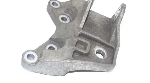 Land Rover Discovery Sport Engine mounting bracket GJ326P096AE