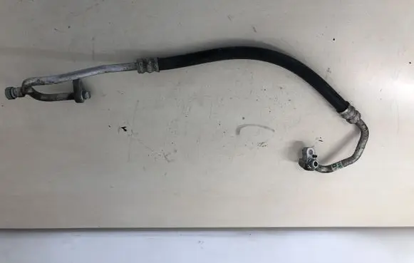 KIA Ceed Air conditioning (A/C) pipe/hose