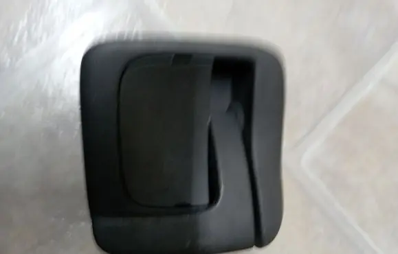 Volvo S80 Engine bonnet (hood) release handle