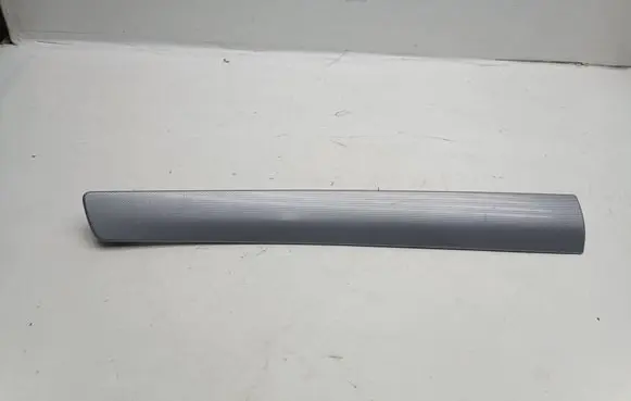 Opel Zafira B Other front door trim element 13163898