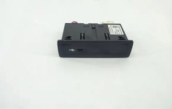Mercedes-Benz A W177 AUX in-socket connector A2478203902