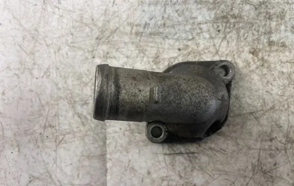 KIA Carens I Engine coolant pipe/hose