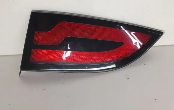 Chevrolet Volt I Tailgate rear/tail lights 2900155