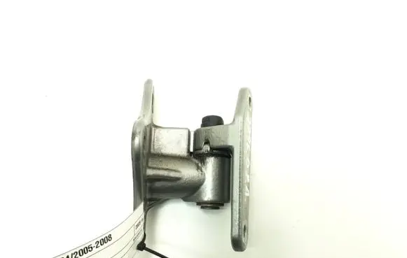 Mercedes-Benz ML W164 Front door lower hinge A2517200437