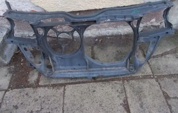 Volkswagen PASSAT B5 Radiator support slam panel 3B0805594