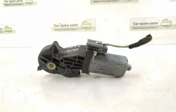 Mercedes-Benz R W251 Seat adjustment motor 0068206942 A0068206942