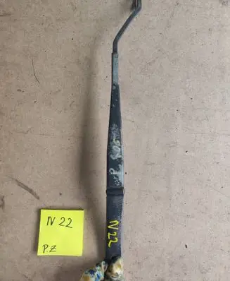 Peugeot 406 Front wiper blade arm 3284782