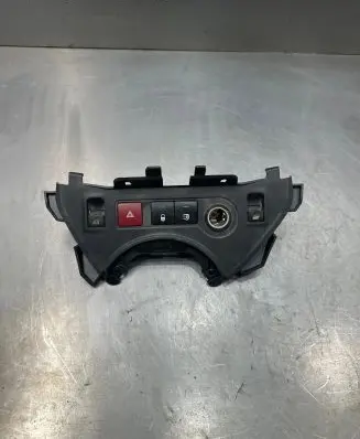 Peugeot Partner Hazard light switch 9680931977 04157T06 63110656