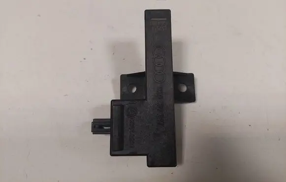 Audi A6 S6 C7 4G Keyless (KESSY) go control unit/module 8K0907247