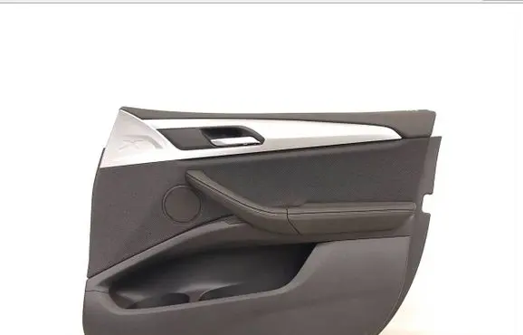 BMW X4 G02 Front door card panel trim