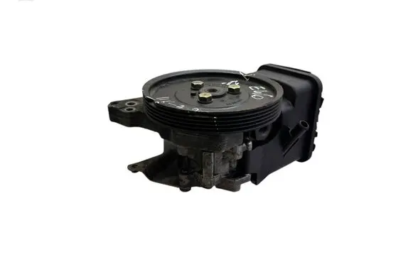 BMW 3 E46 Power steering pump 32422247046