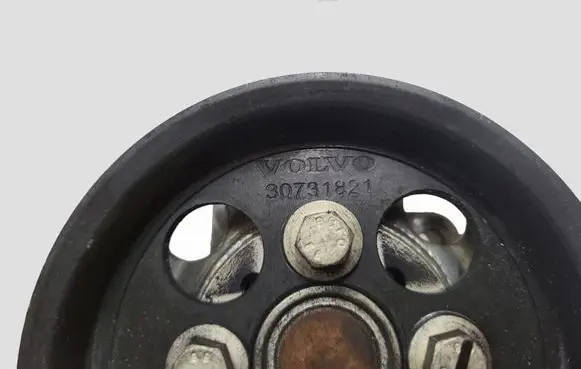 Volvo V60 Power steering pump pulley 30731821