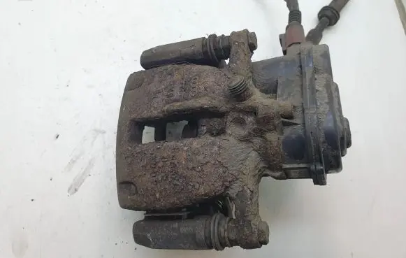 Audi A5 Sportback 8TA Rear brake caliper 32335478