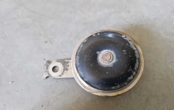 Mitsubishi L200 Horn signal