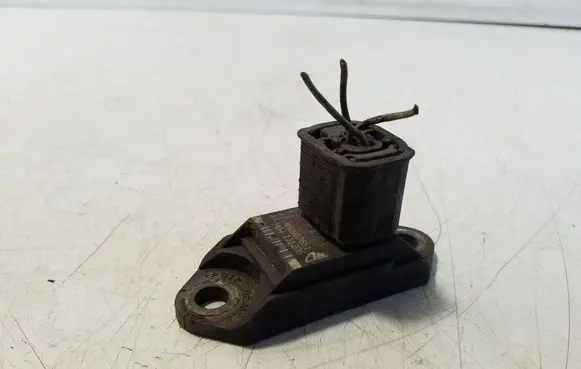 Audi A6 S6 C6 4F Acceleration sensor 4F0907651