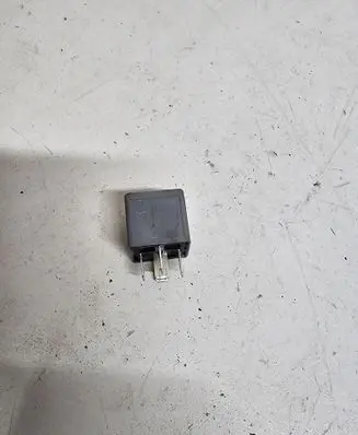 Volvo S70 V70 V70 XC Other relay 233448323366 9494424