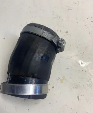 Intercooler hose/pipe