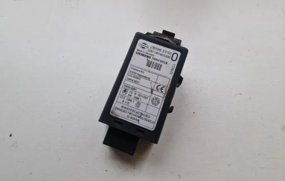 Nissan X-Trail T30 Comfort/convenience module 285963Y50