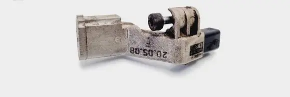 Volkswagen PASSAT B6 Crankshaft position sensor 03C906433A