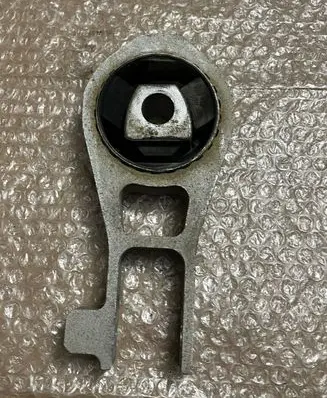 Fiat 500X Engine mount bracket 00520043160 80196 0A236