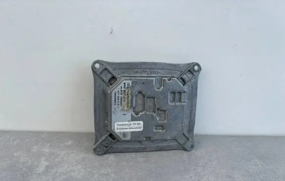 Audi A4 S4 B8 8K Headlight ballast module Xenon 8K0907472