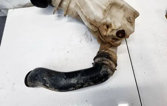 Mazda 323 Intake resonator 