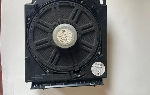 BMW 5 E60 E61 Subwoofer speaker 61928910 6929100 4910430686