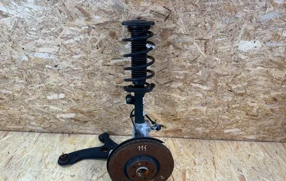 Volvo XC40 Front wheel hub spindle knuckle 32221857 32283432 32221282