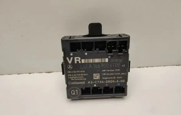 Mercedes-Benz A W176 Door control unit/module A1669006105