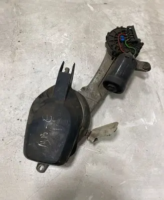 Mercedes-Benz E W210 Front wiper linkage and motor 3397020325