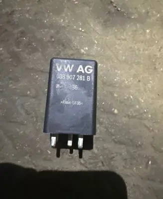Audi A6 C7 Other relay 0281003032 20110930