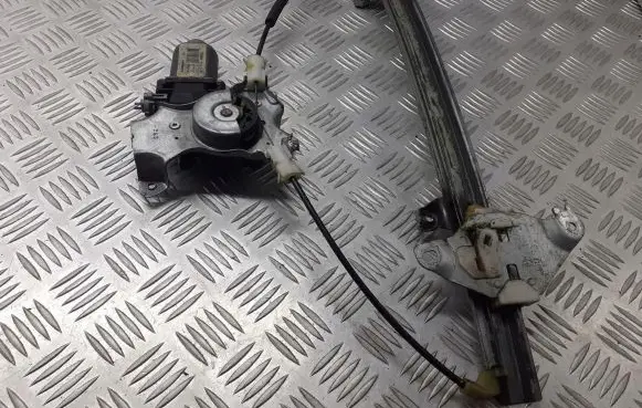 Nissan Almera N16 Front door window regulator with motor 400601