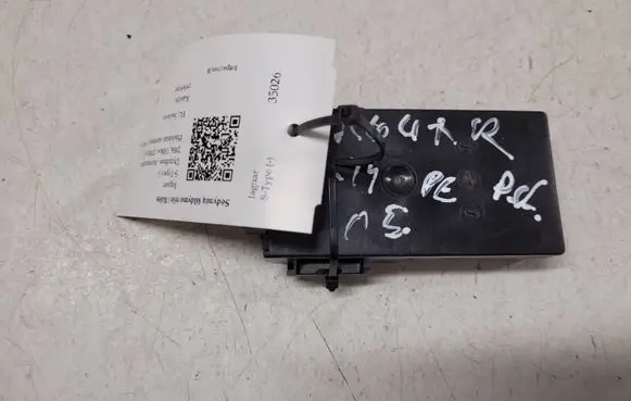 Jaguar S-Type Seat heating relay 2R8314C724AA 6MXN815A02 0501082