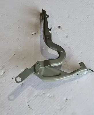 Peugeot 208 II Engine bonnet/hood hinges 9823211580