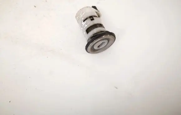 Peugeot Boxer Front door lock (next to the handle) 