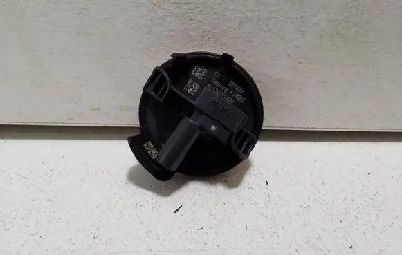 Mercedes-Benz EQC Airbag deployment crash/impact sensor A2139051400