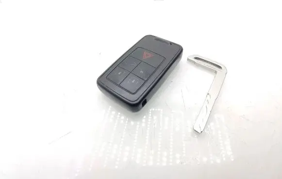 Volvo V40 Ignition key/card 