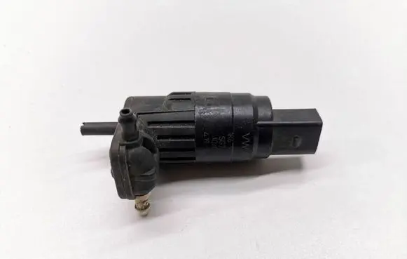 Porsche Cayenne (92A) Windscreen/windshield washer pump 1K6955651