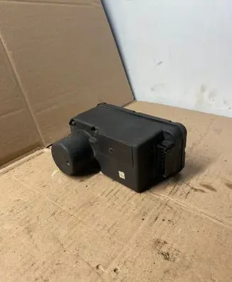 Volkswagen PASSAT B3 Central locking vacuum pump 357962257
