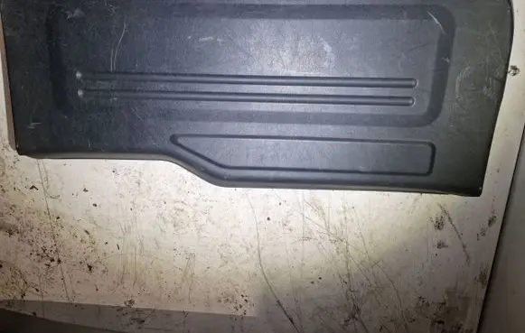 Mitsubishi Pajero Pinin Tailgate/boot cover trim set 