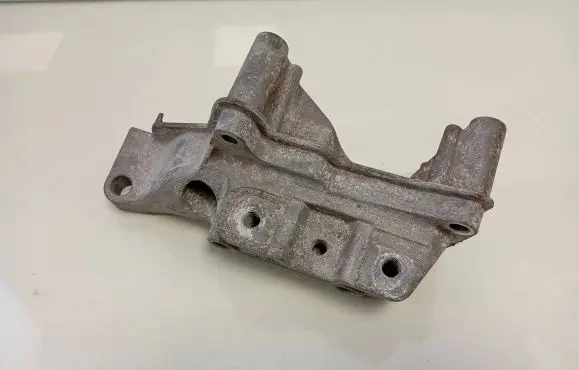 Skoda Octavia Mk2 (1Z) Engine mounting bracket 036199275AE