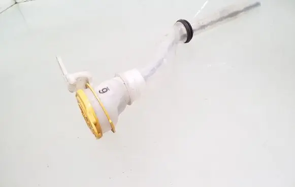 Toyota GT 86 Window washer liquid tank fill tube E11001112