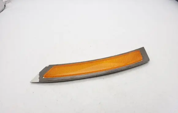 BMW 3 E92 E93 Front reflector 7162314 6314716231406